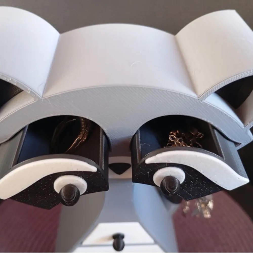 3D Printed Gray & White Raccoon Jewelry Box Holder. - Picture 6 of 8